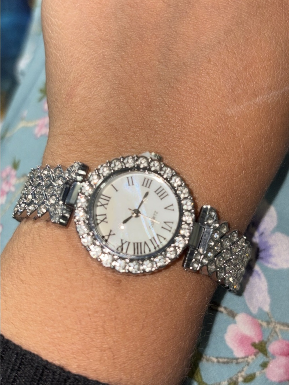 Silver Crystal Women's Bracelet Watch - Elegant Roman Dial